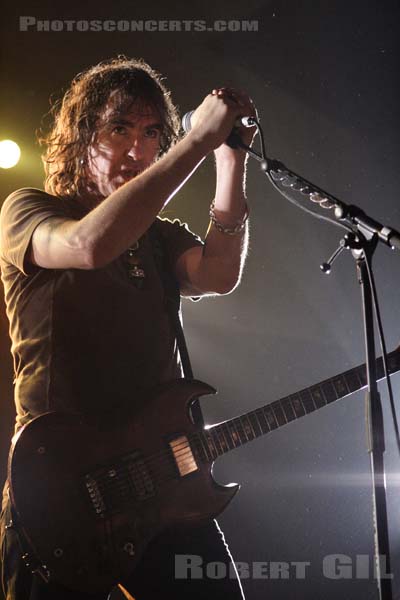 NEW MODEL ARMY - 2006-10-14 - MONTIVILLIERS - Salle de Sports Christian Gand - 